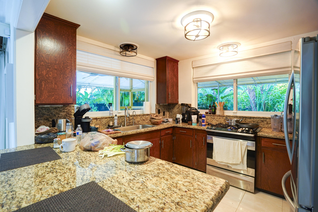 216 32nd Street - Photo 6