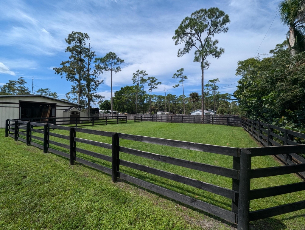 13161 Casey Road - Photo 11