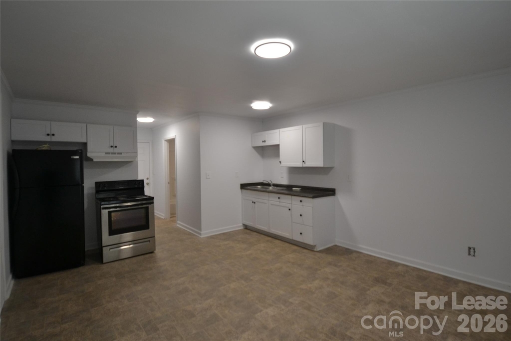 1212 Essex Avenue - Photo 3