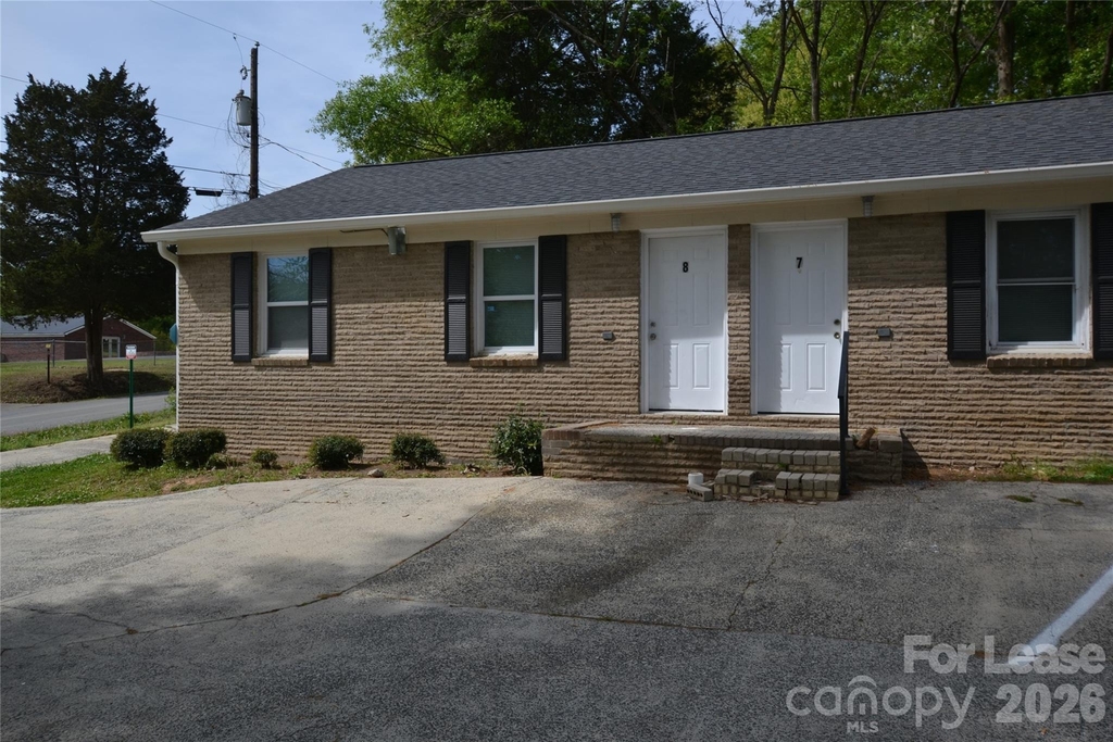 1212 Essex Avenue - Photo 1