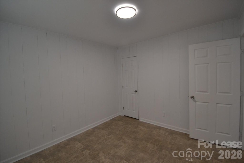 1212 Essex Avenue - Photo 15