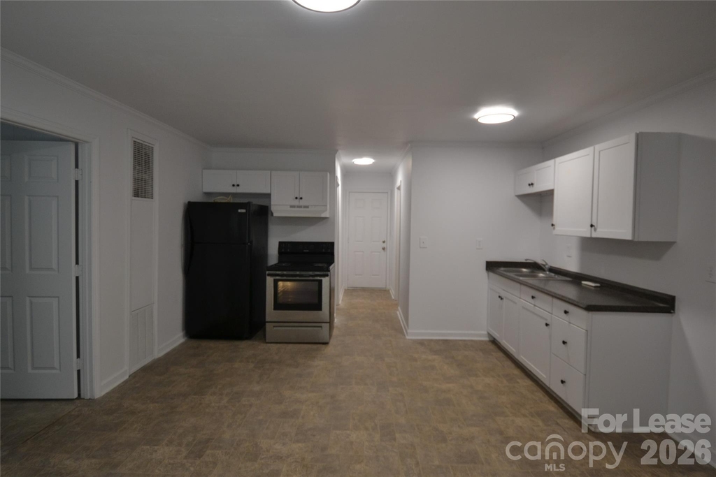 1212 Essex Avenue - Photo 4