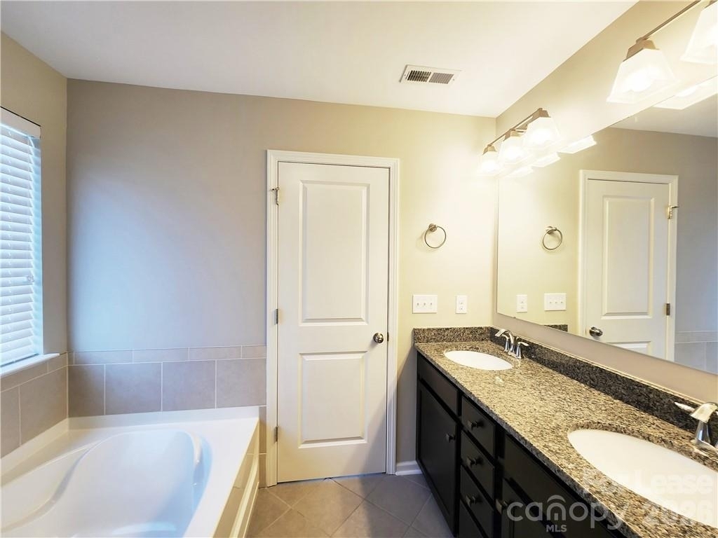 4925 Grace View Drive - Photo 22