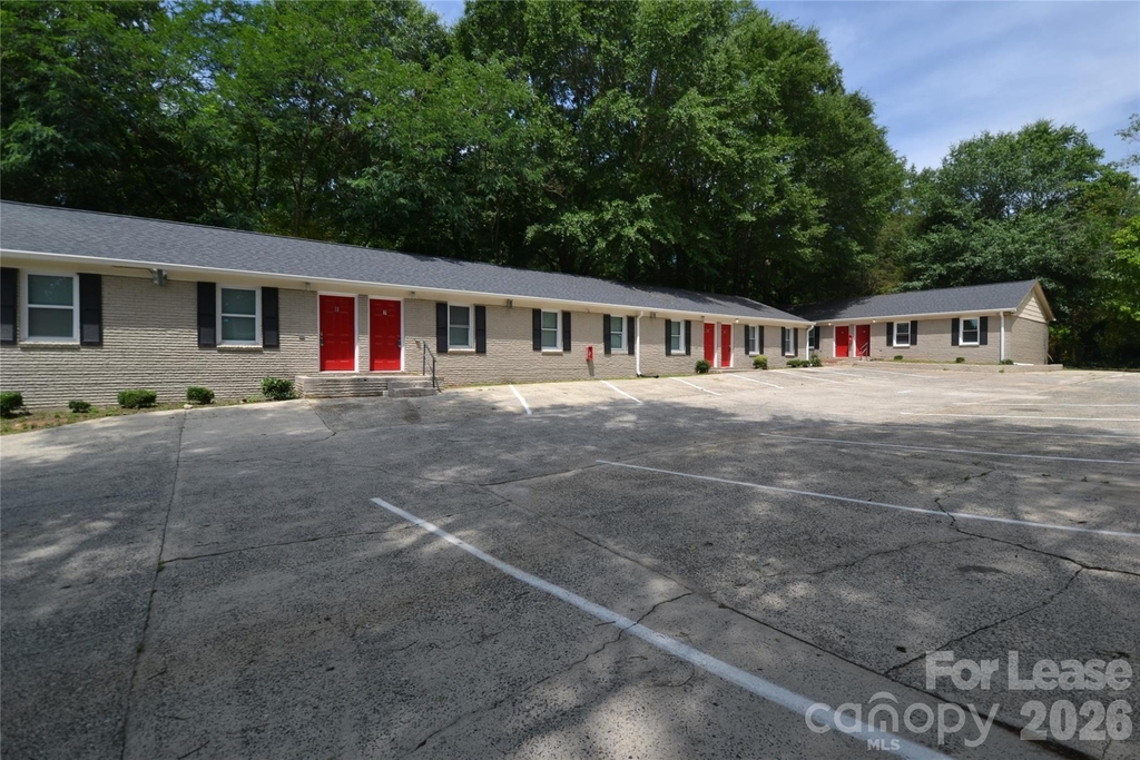 1212 Essex Avenue - Photo 14