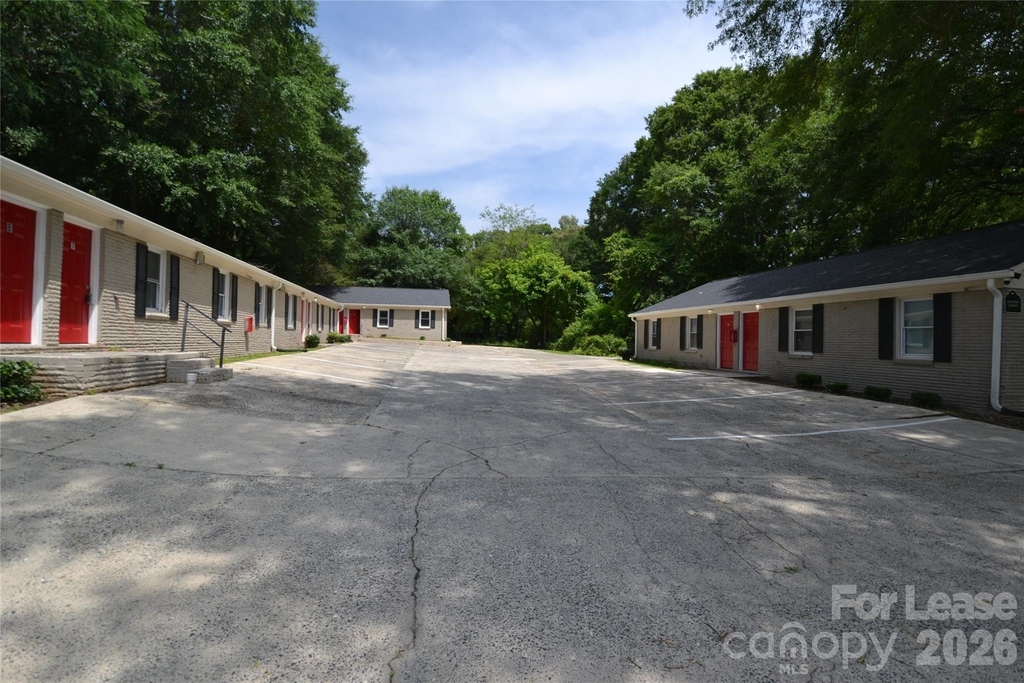 1212 Essex Avenue - Photo 15