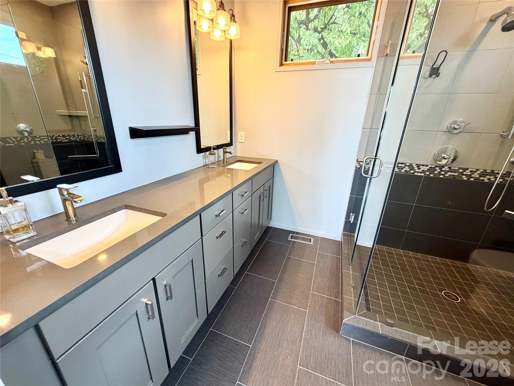 305 Mcninch Street - Photo 18