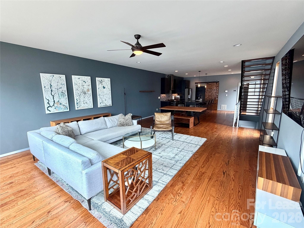 305 Mcninch Street - Photo 2