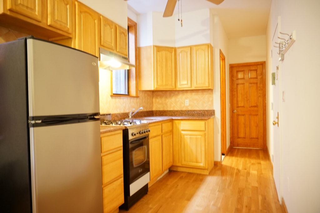 125 East 88th Street - Photo 4
