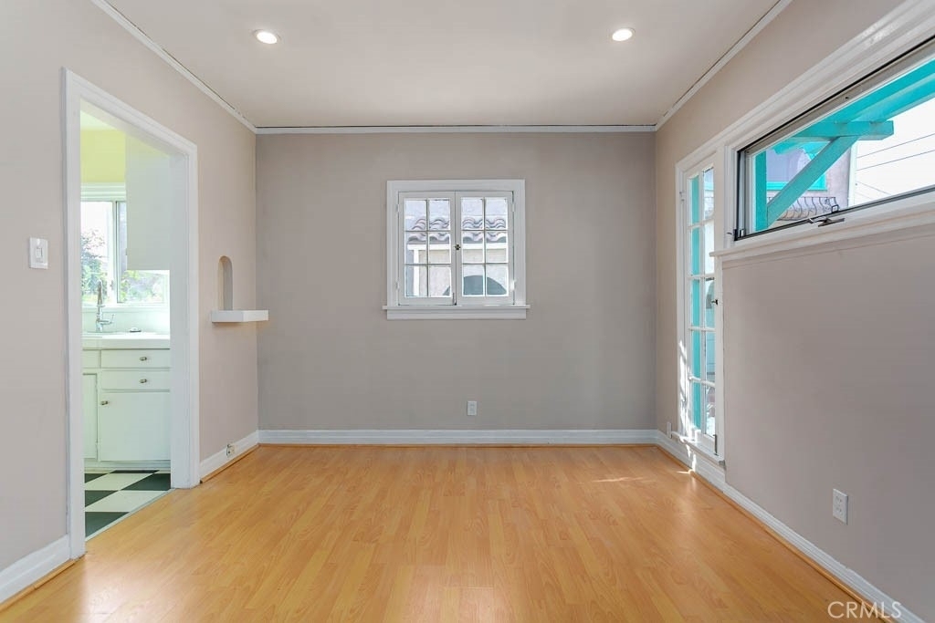 617 S Columbus Avenue - Photo 8
