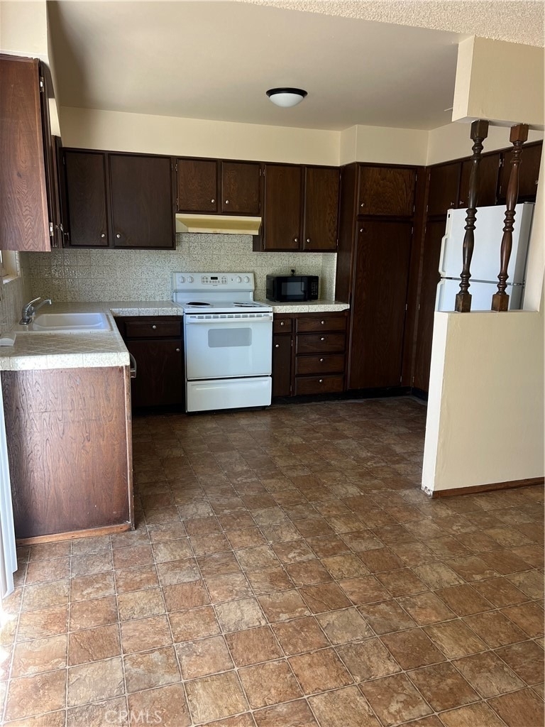 9 San Gabriel - Photo 1