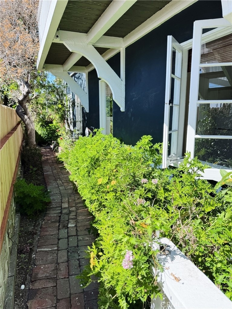 31865 8th - Photo 9