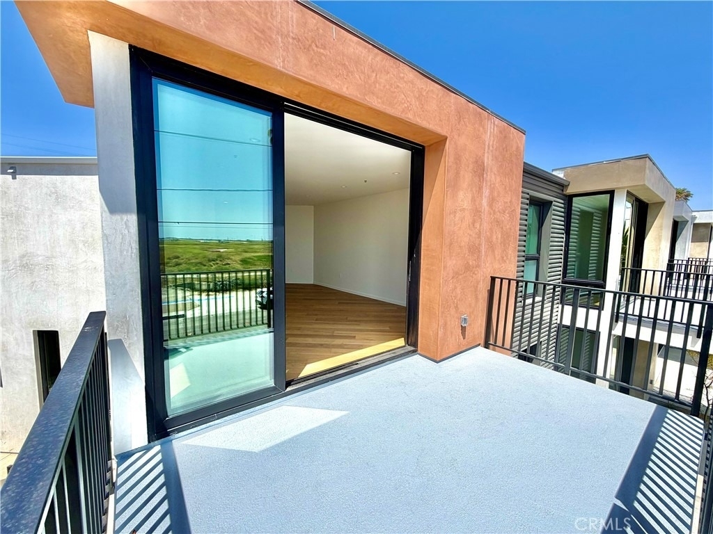 243 Seal Beach Blvd - Photo 6