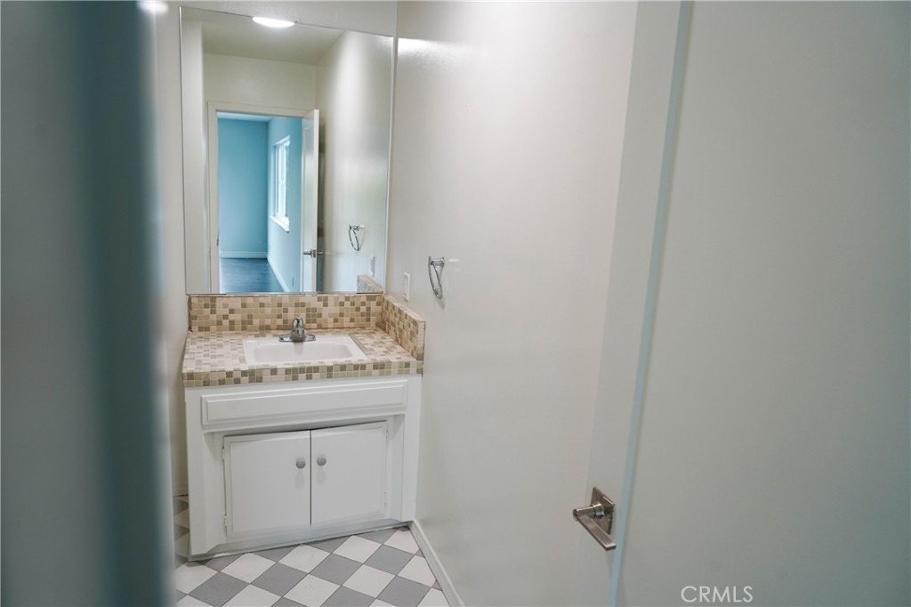 5226 Los Diegos Way - Photo 22