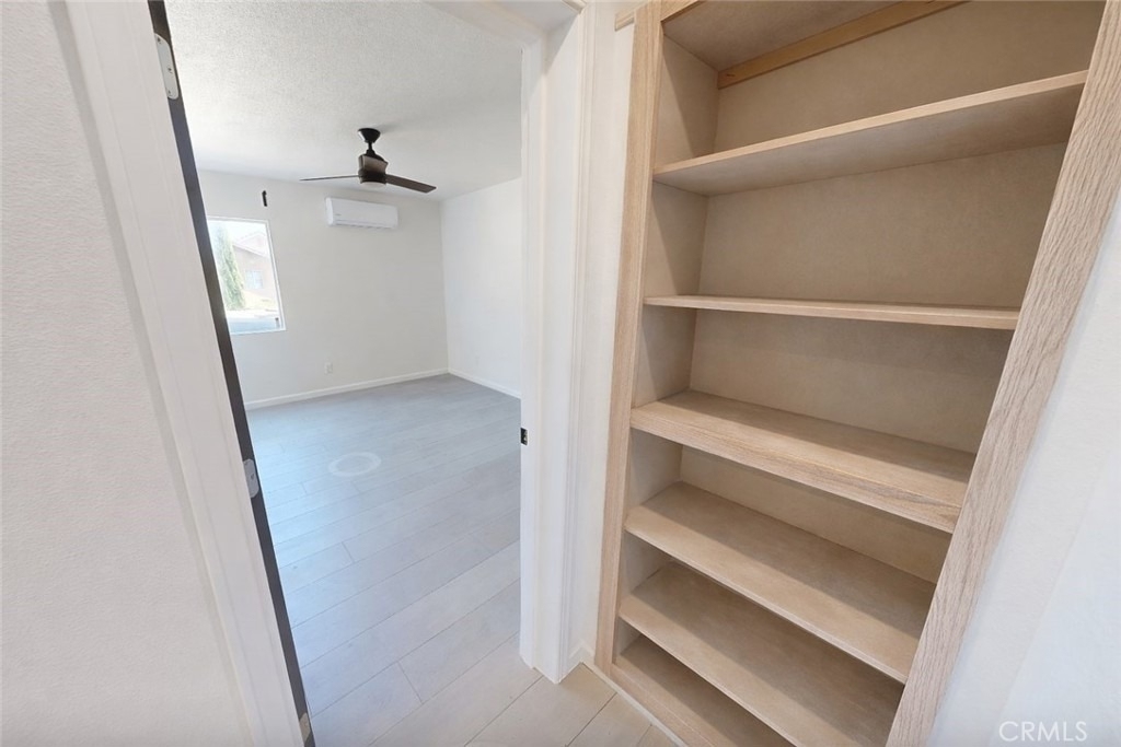 5637 Redwood - Photo 6