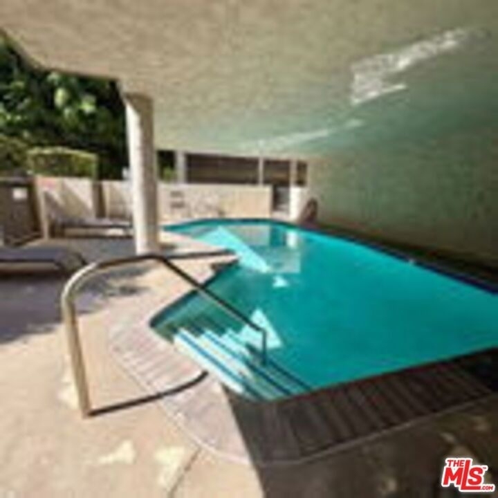 8740 Tuscany Avenue - Photo 16