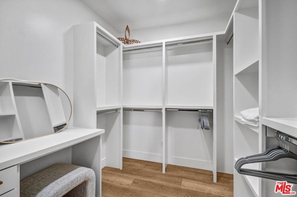 1083 Montauk Lane - Photo 7