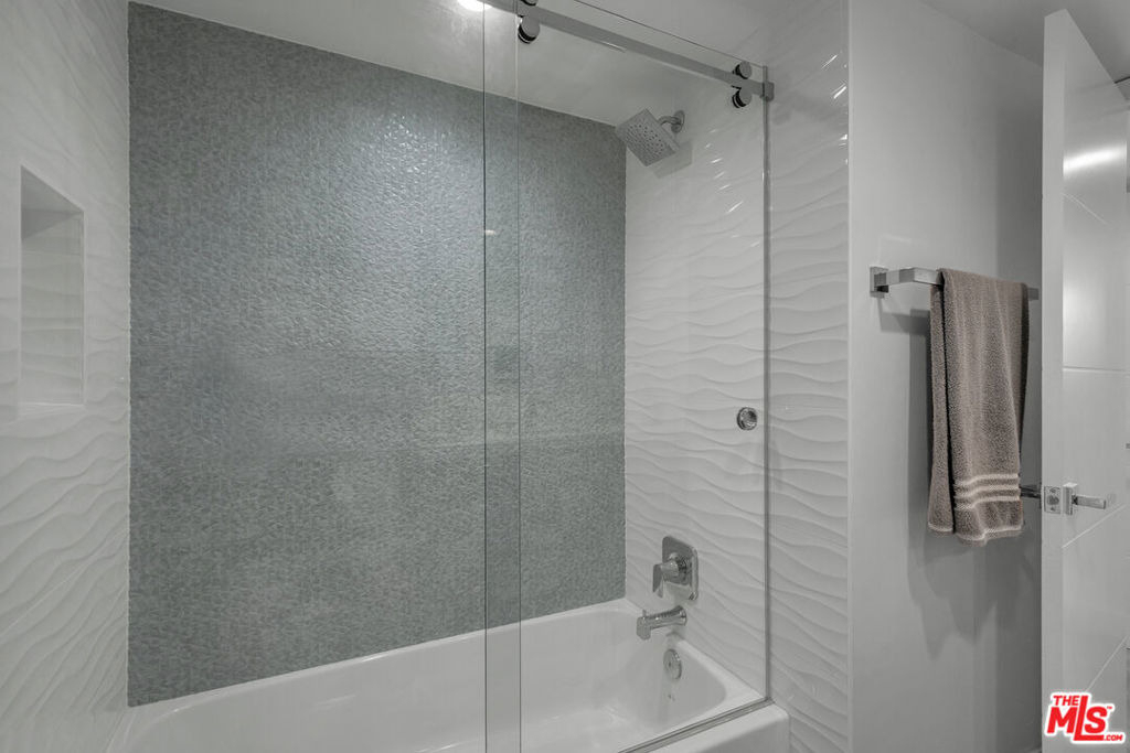 10535 Wilshire Boulevard - Photo 18
