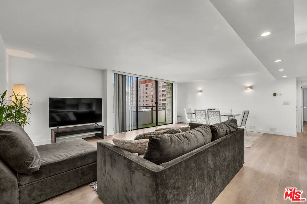 10535 Wilshire Boulevard - Photo 4