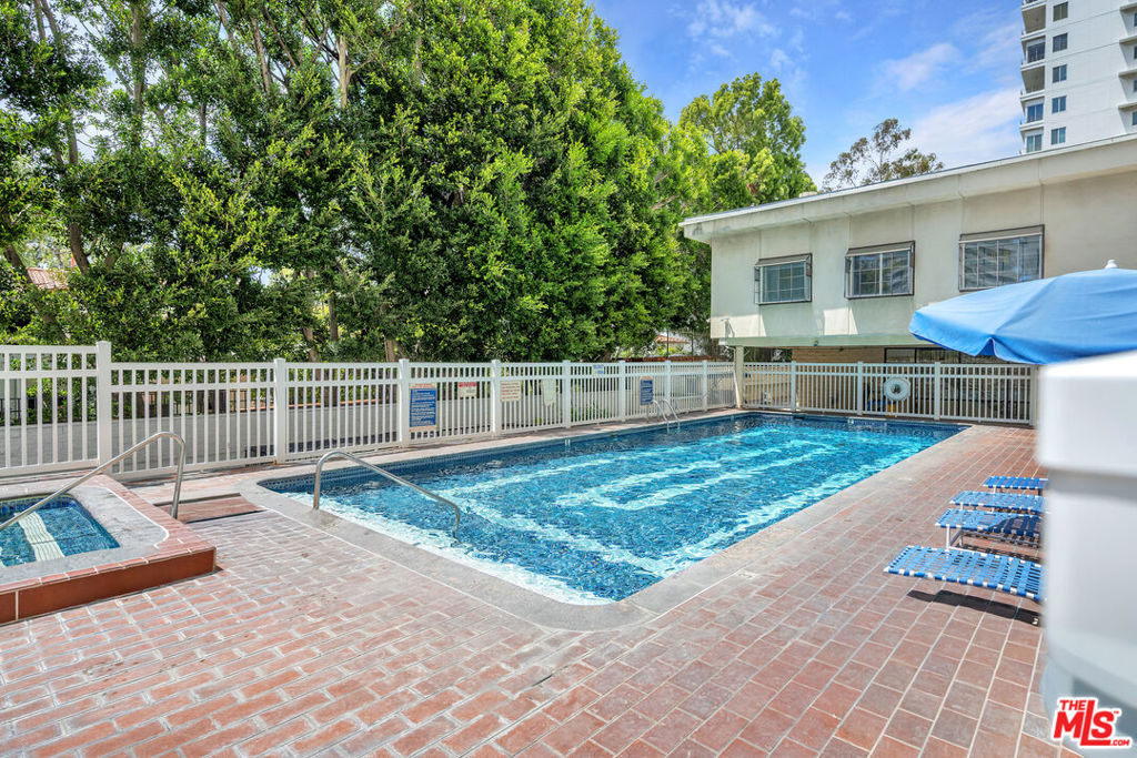 10535 Wilshire Boulevard - Photo 23