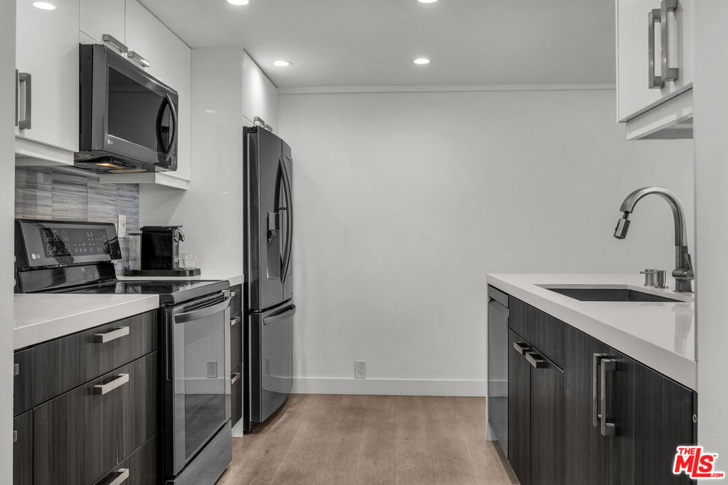 10535 Wilshire Boulevard - Photo 8