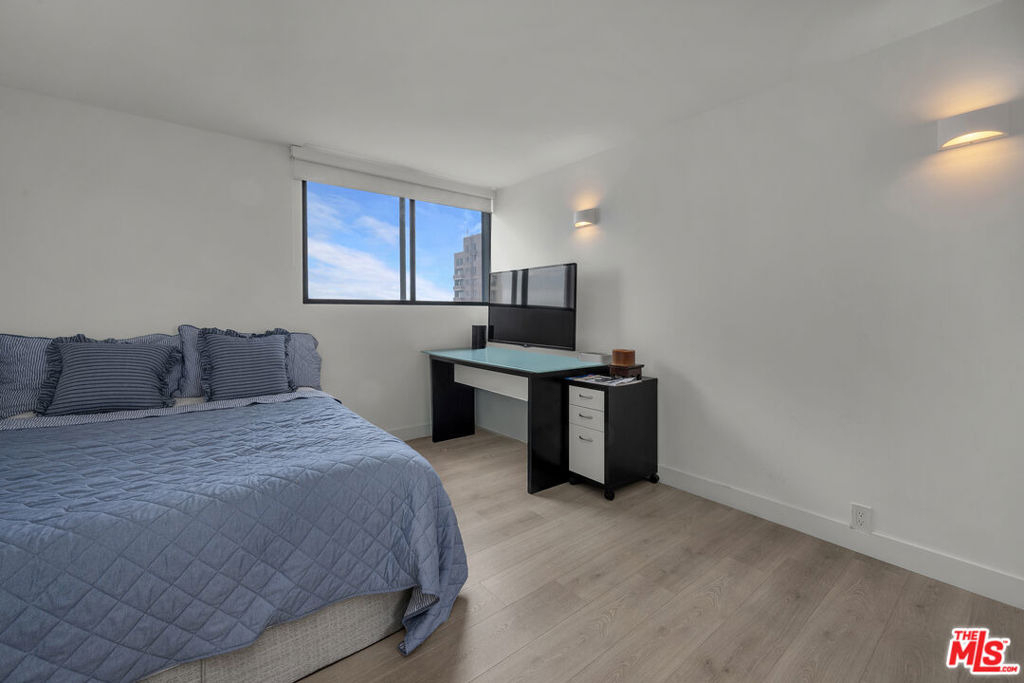 10535 Wilshire Boulevard - Photo 16