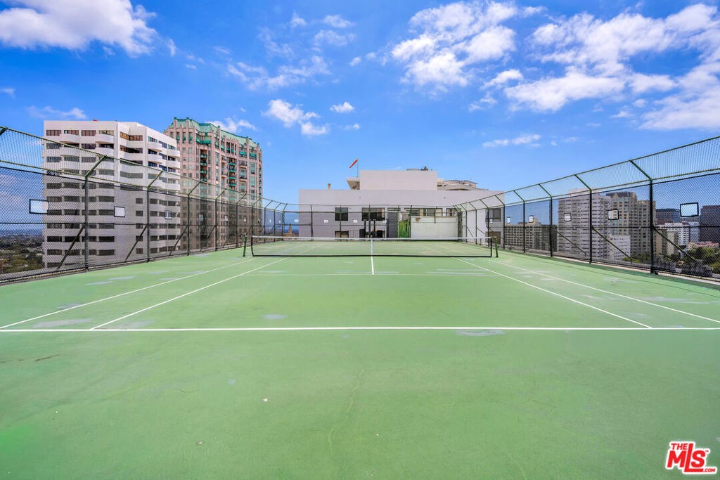 10535 Wilshire Boulevard - Photo 20