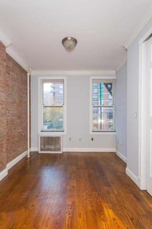 West 14th Street - Photo 3
