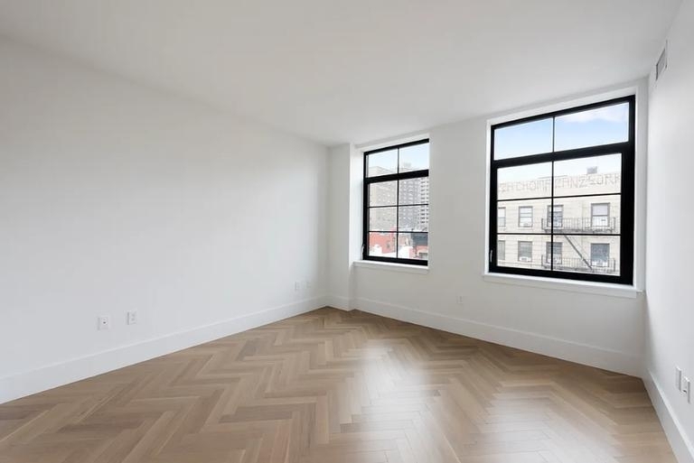100 Avenue A - Photo 7