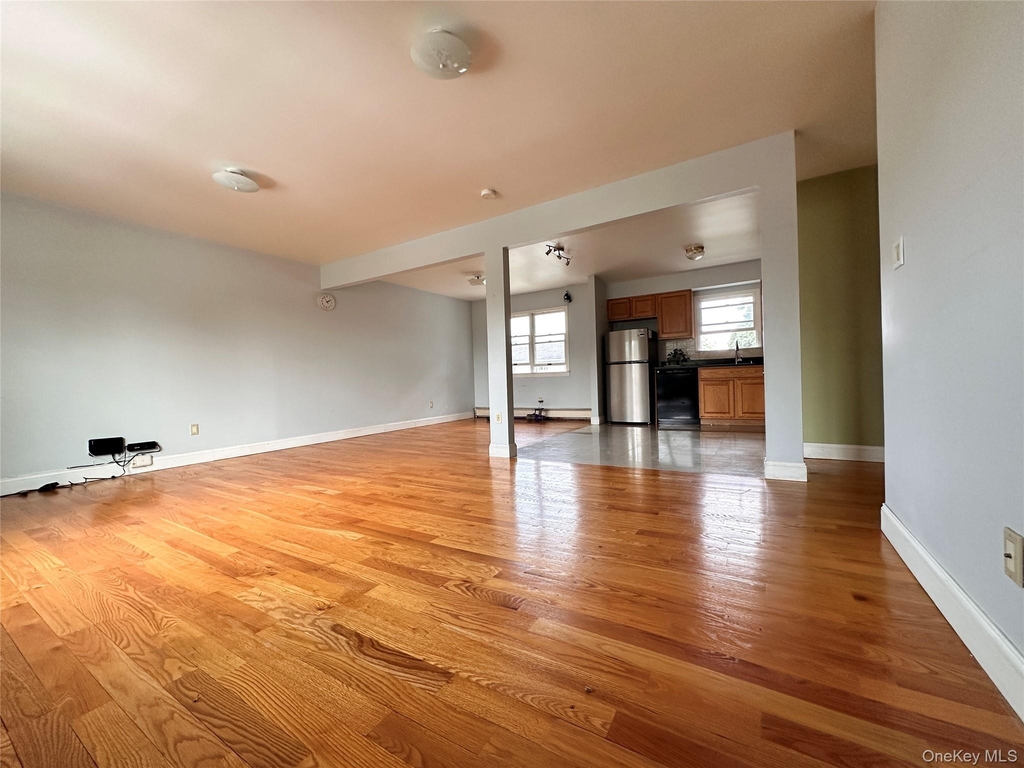 133 Railroad Avenue - Photo 6