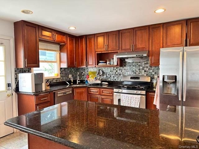 133 Railroad Avenue - Photo 2