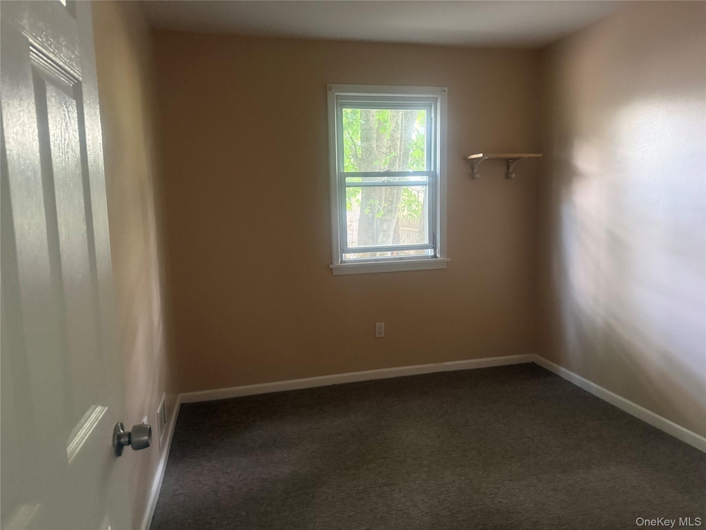 155 Orange Turnpike - Photo 4