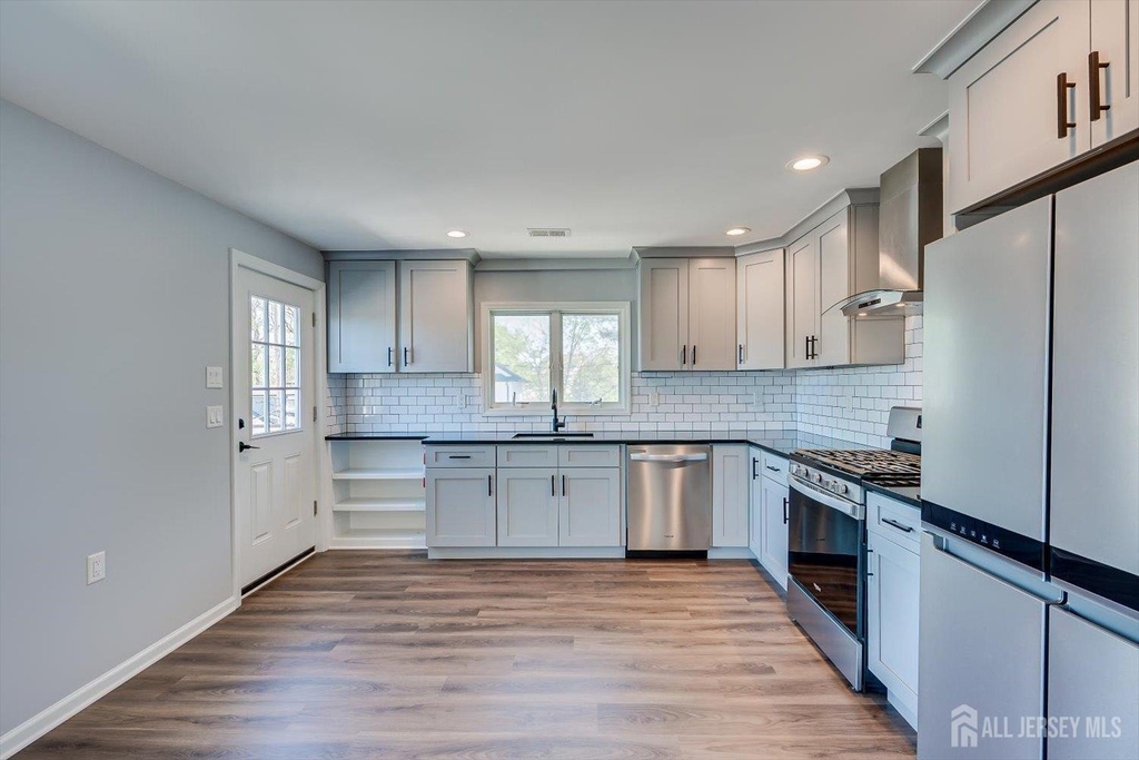 4 Wilcox Avenue - Photo 5