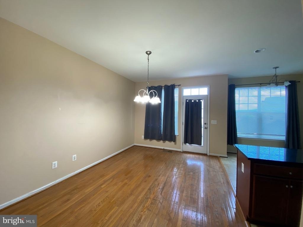 258 Woodstream Boulevard - Photo 6