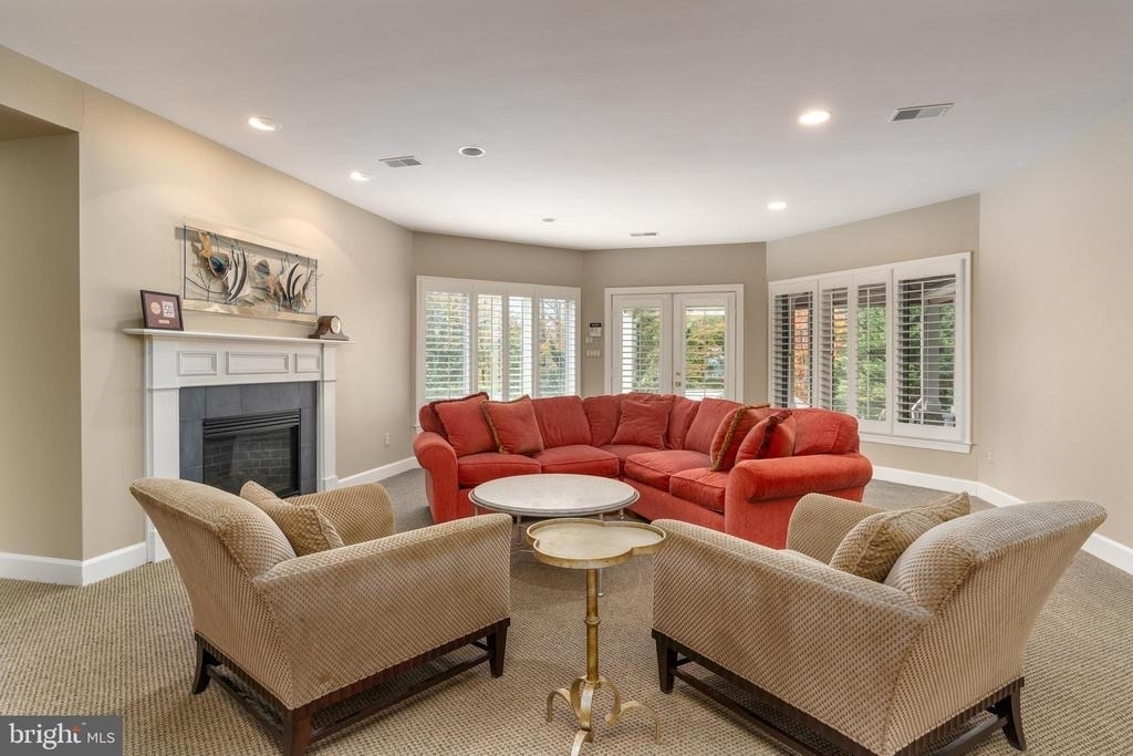 7818 Crownhurst Court - Photo 12