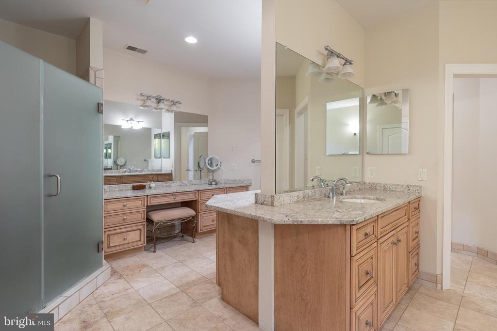 7818 Crownhurst Court - Photo 8