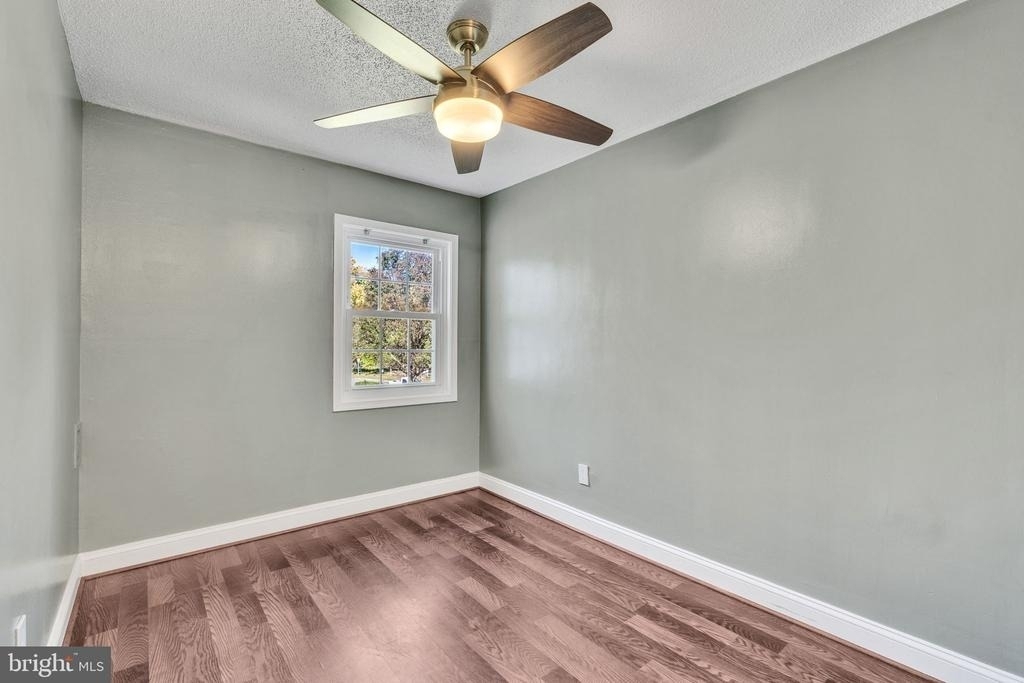 2237 Farrington Avenue - Photo 17
