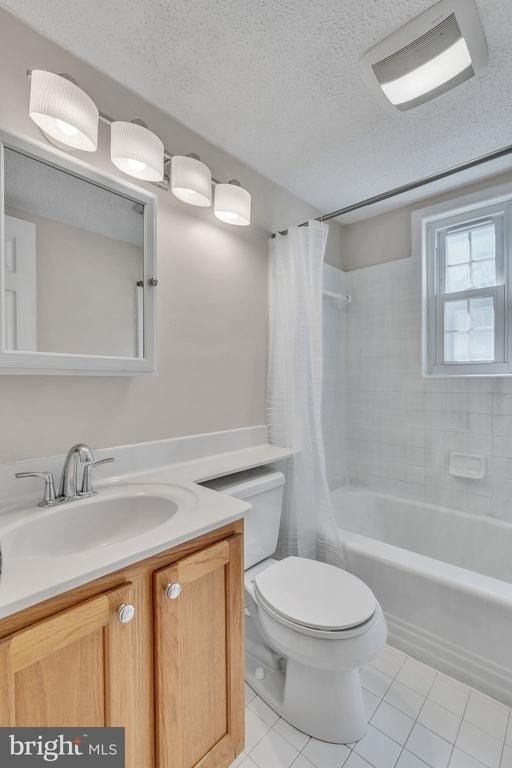 2237 Farrington Avenue - Photo 13