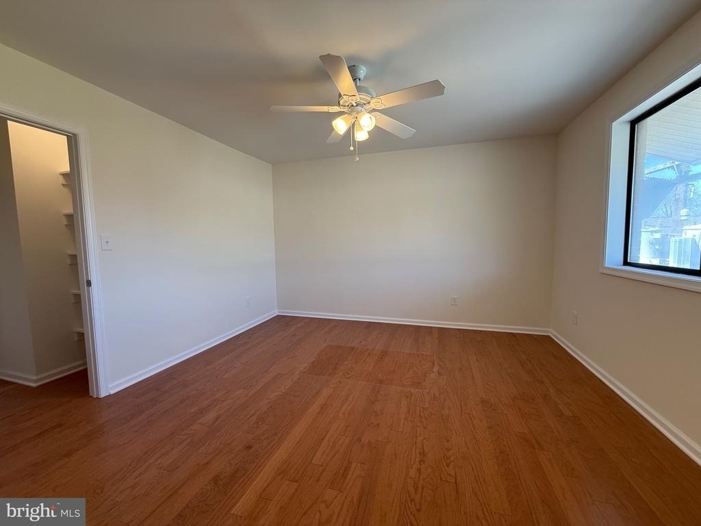 2754 Hollywood Road - Photo 6