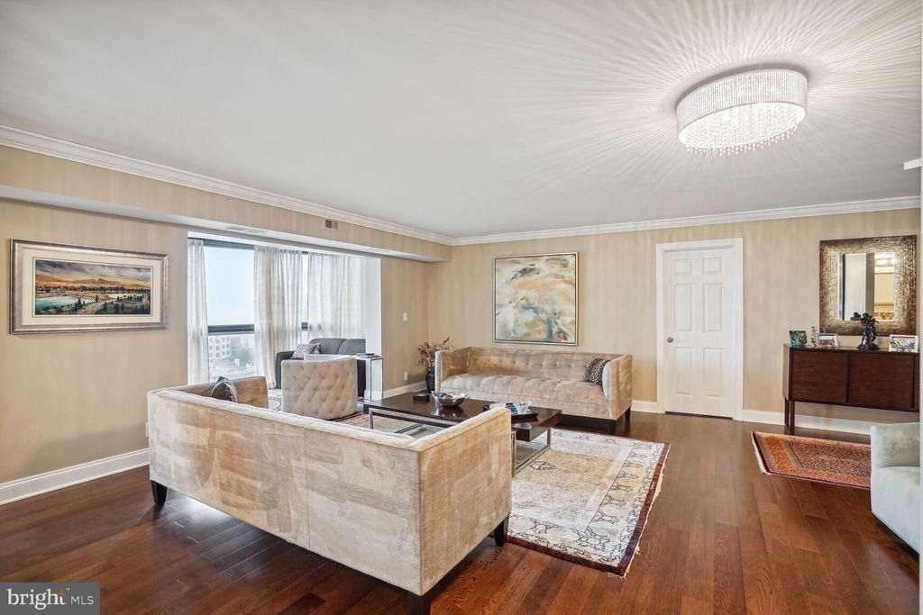 8350 Greensboro Drive - Photo 5