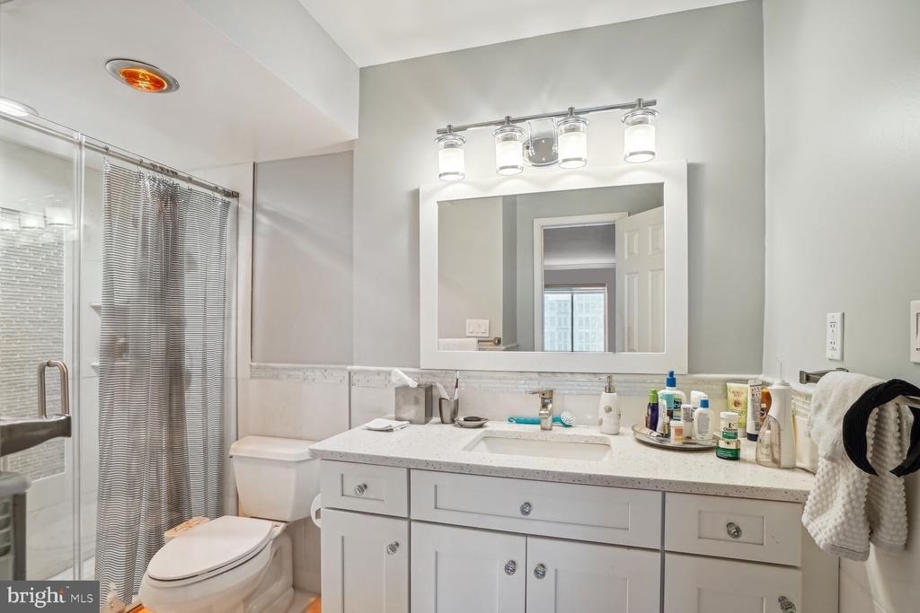 8350 Greensboro Drive - Photo 12