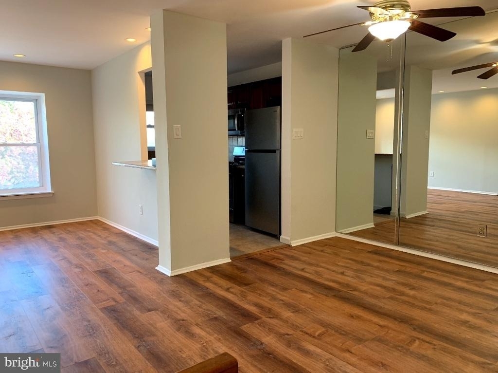 9358 Neil Road - Photo 4