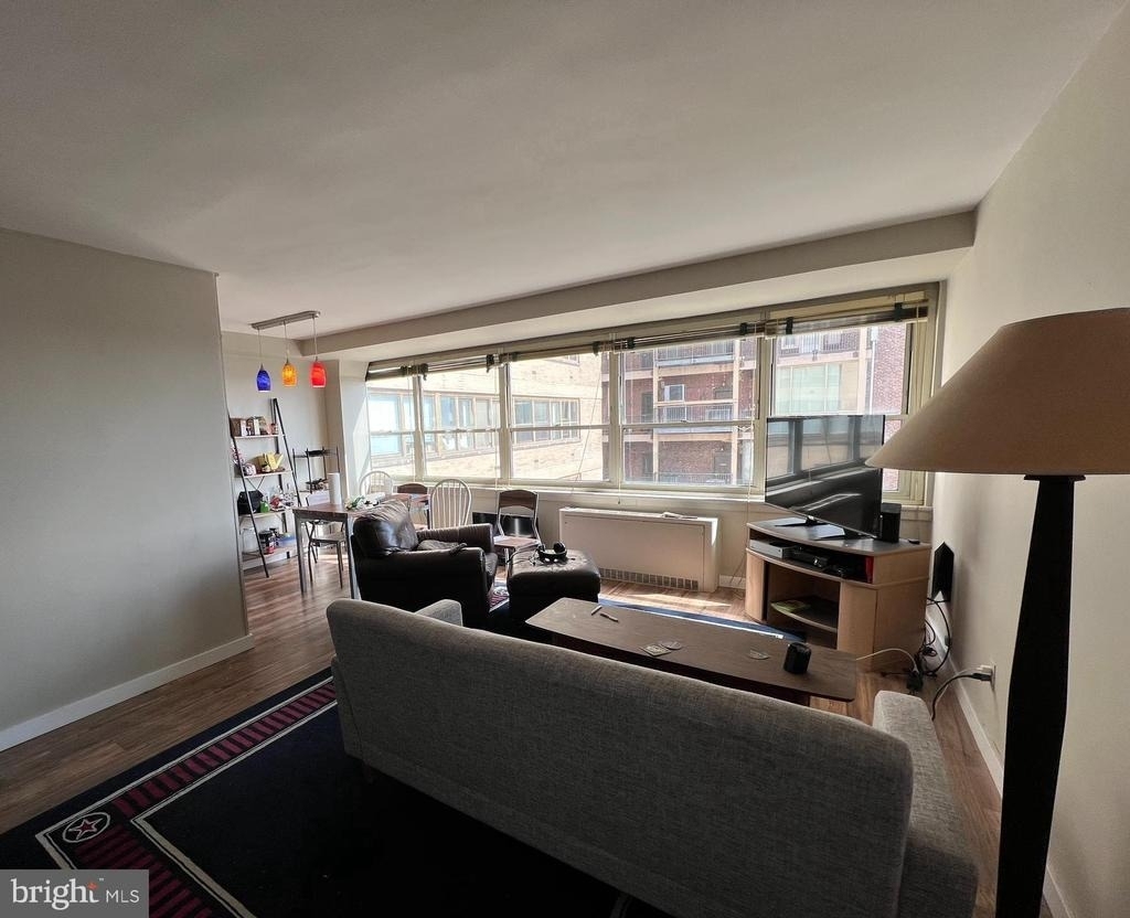1806 Rittenhouse Square - Photo 0