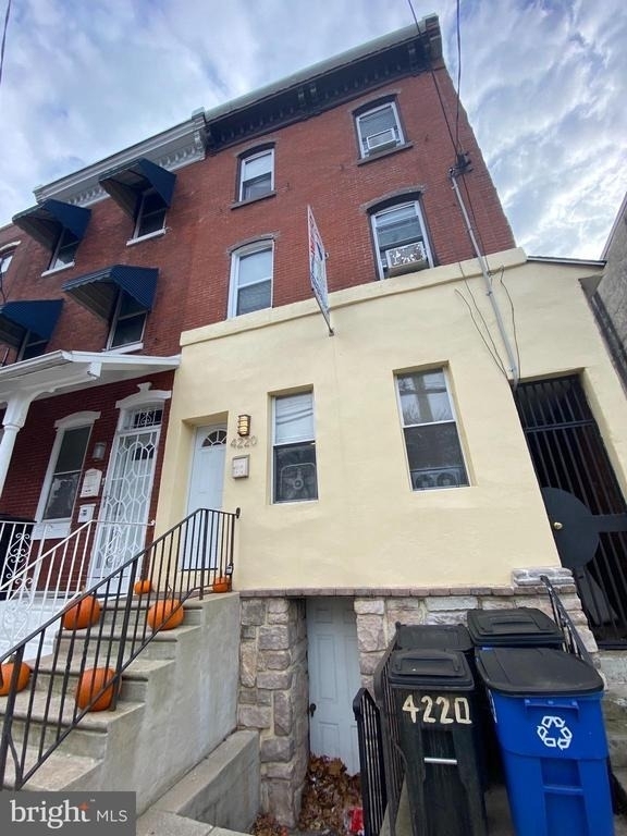 4220 Powelton Avenue - Photo 2
