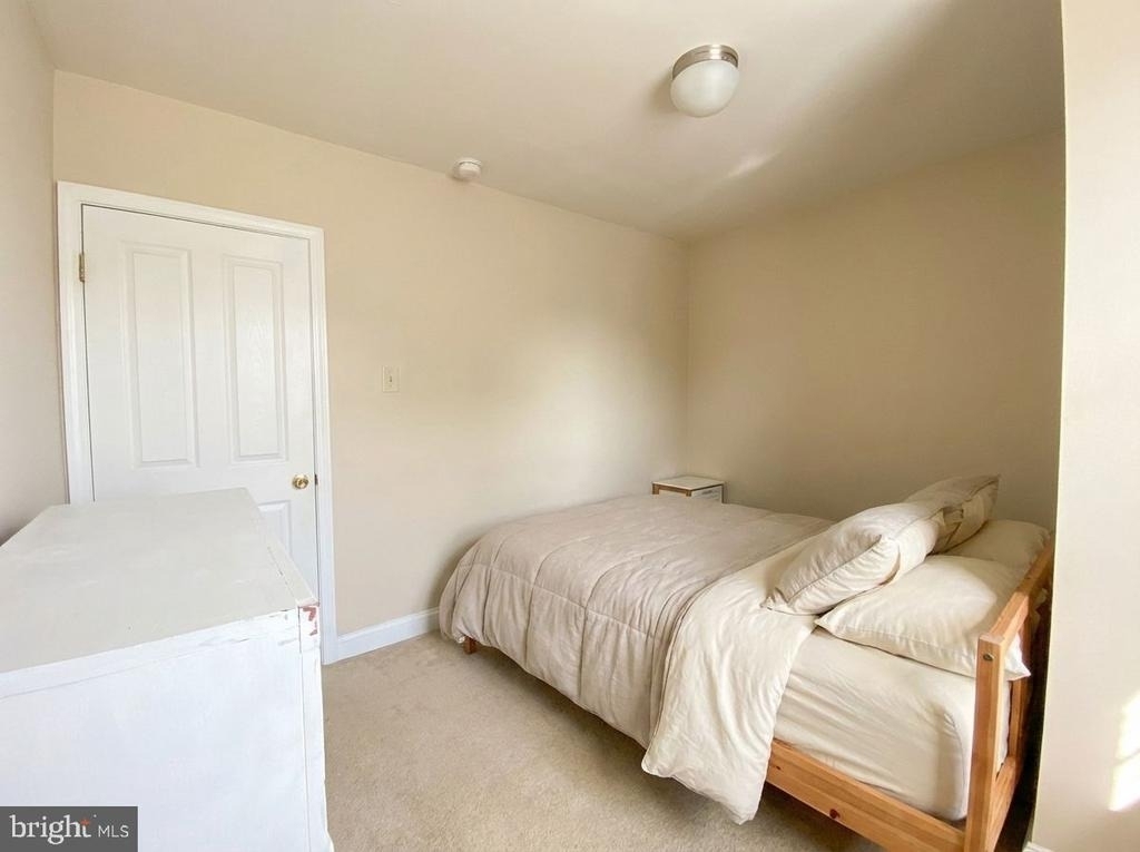 4220 Powelton Avenue - Photo 11
