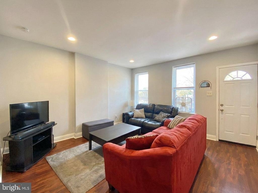 4220 Powelton Avenue - Photo 8