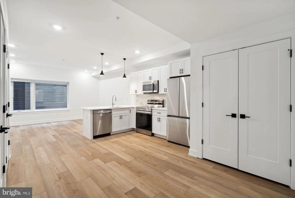 901 Leland - Photo 10