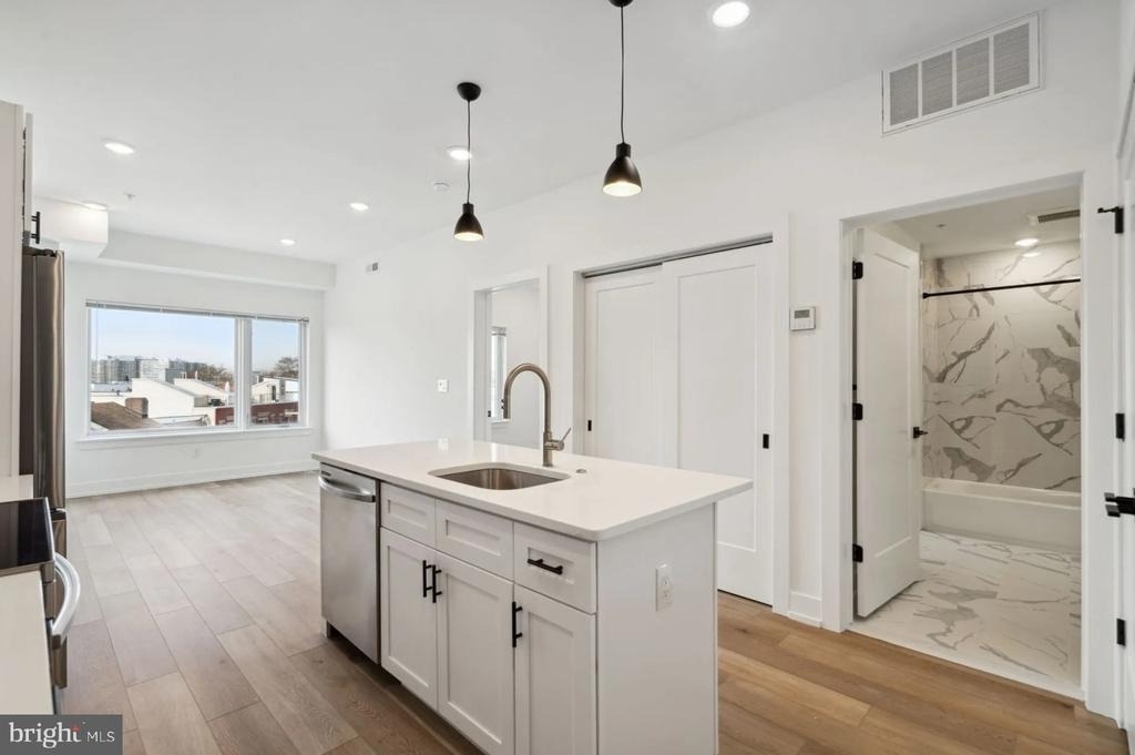 901 Leland - Photo 9