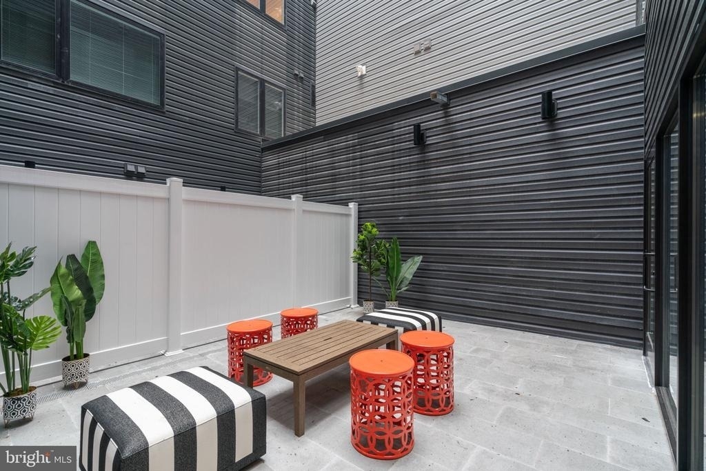 901 Leland - Photo 20