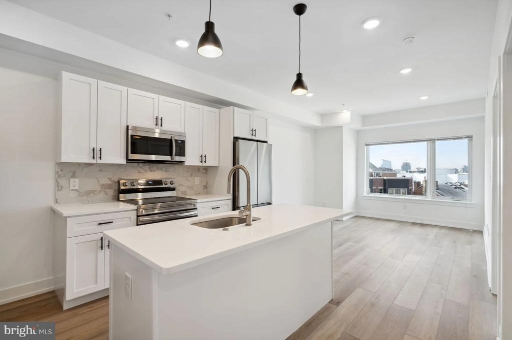 901 Leland - Photo 7
