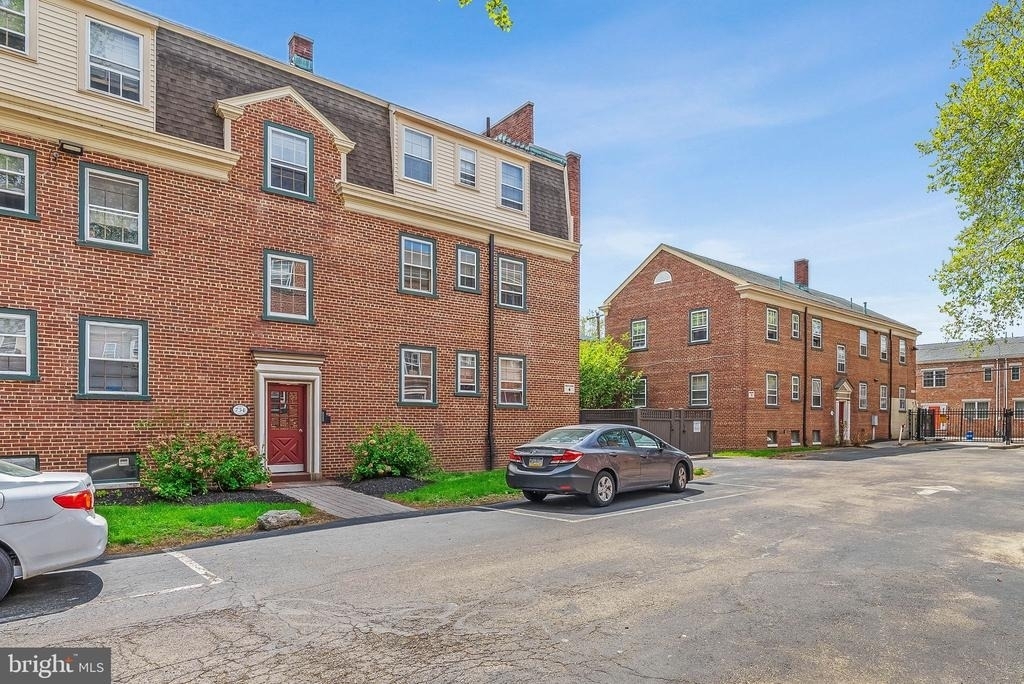 734 North Terrace - Photo 9